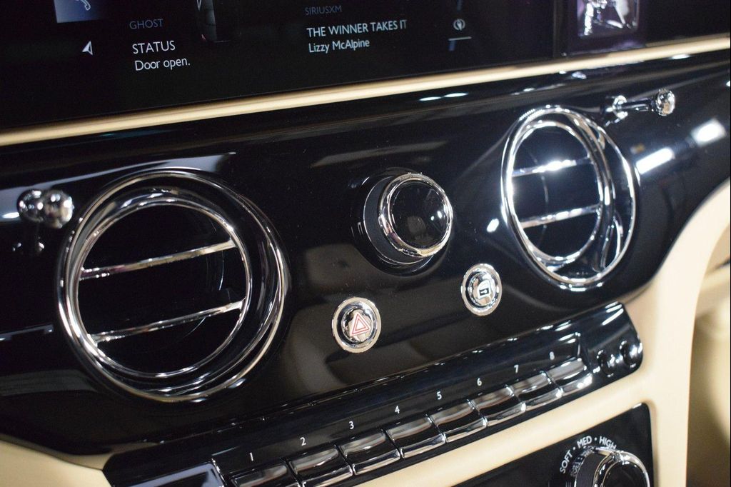 صورة مصغرة 32 لـ 2026 ROLLS-ROYCE GHOST