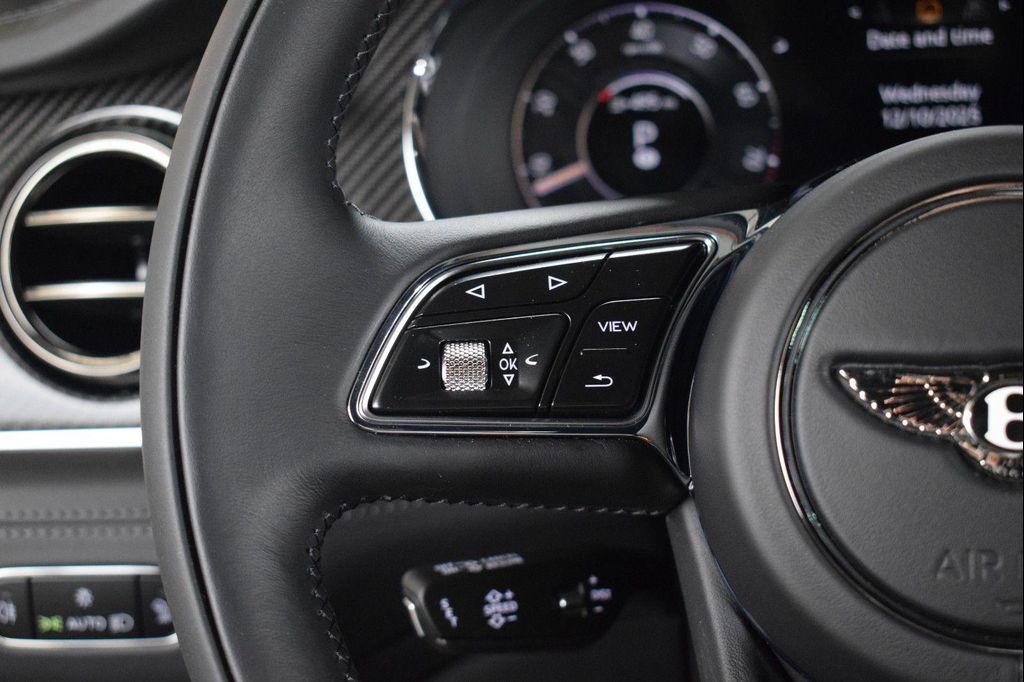 2026 Bentley BENTAYGA SPEED 缩略图 28
