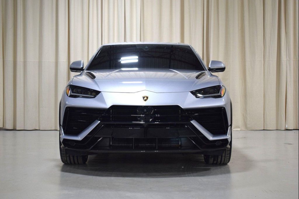 2024 Lamborghini URUS PERFORMANTE 照片 9