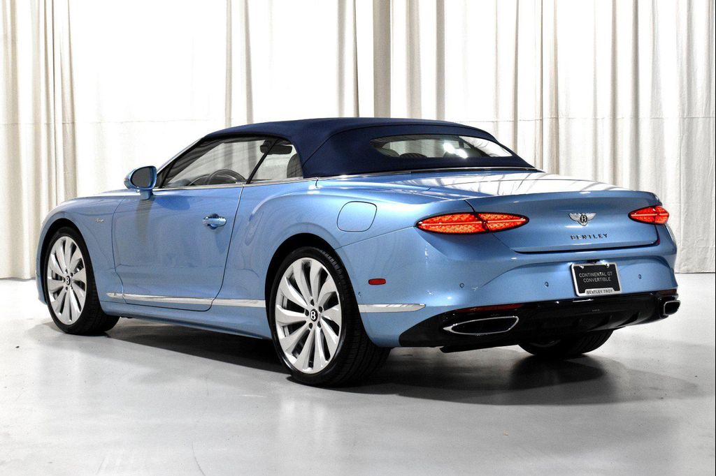 صورة مصغرة 11 لـ 2026 Bentley CONTINENTAL GT BASE