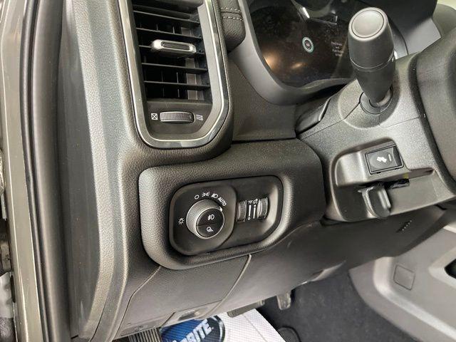 صورة مصغرة 18 لـ 2026 RAM 2500 LARAMIE CREW CAB 4X4 6'4' BOX