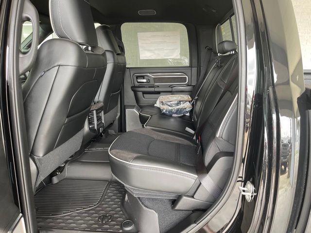 2026 RAM 3500 LARAMIE CREW CAB 4X4 8' BOX — миниатюра 18