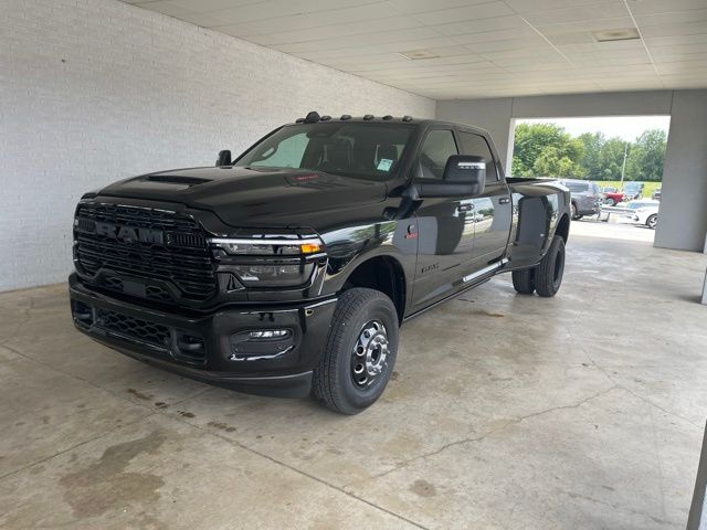 2026 RAM 3500 LARAMIE CREW CAB 4X4 8' BOX — миниатюра 2