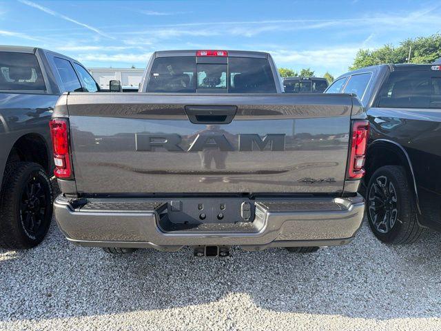 2026 RAM 2500 BLACK EXPRESS CREW CAB 4X4 6'4' BOX — фото 8