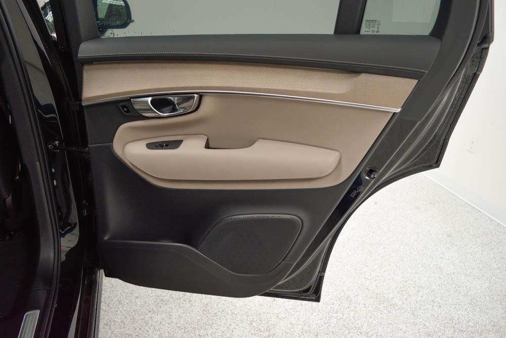 2026 Volvo XC90 PLUG-IN HYBRID T8 PLUS 7-SEATER — миниатюра 25