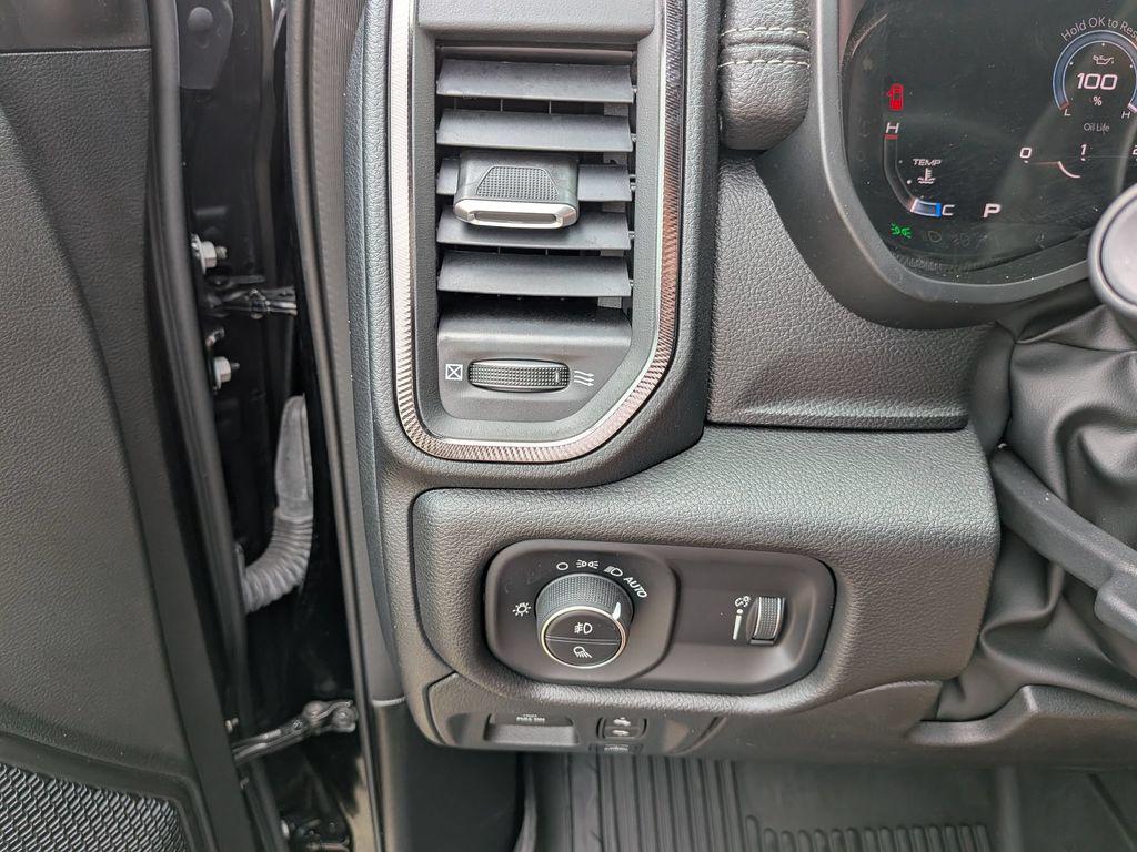 صورة 10 لـ 2024 RAM 1500 REBEL