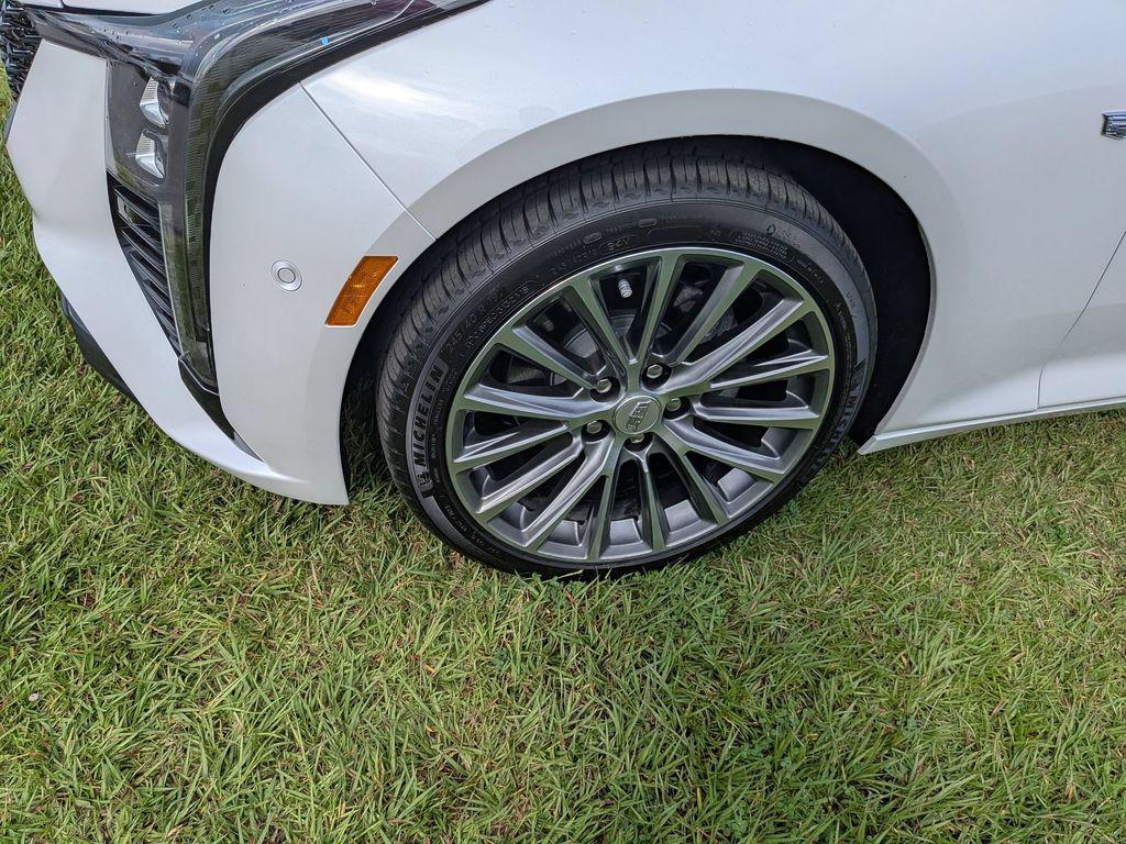 2025 Cadillac CT5 PREMIUM LUXURY photo 7