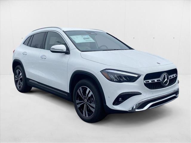 MERCEDES-BENZ GLA - 8
