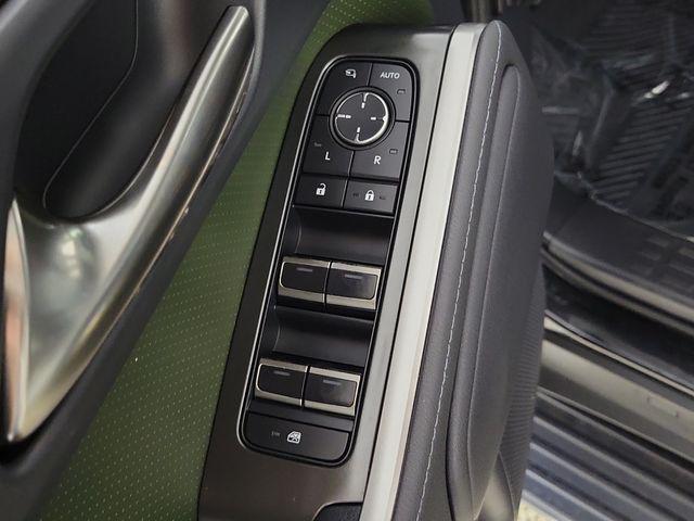 2024 Lexus GX 550 OVERTRAIL thumbnail 23