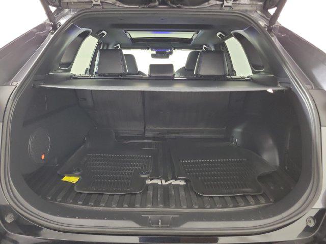 2025 Toyota RAV4 HYBRID SE 照片 10