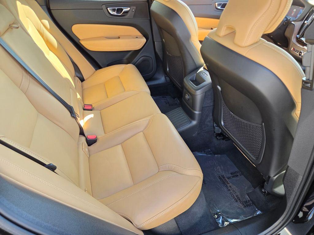 2023 Volvo XC60 RECHARGE PLUG-IN HYBRID T8 ULTIMATE BRIGHT TH — миниатюра 20