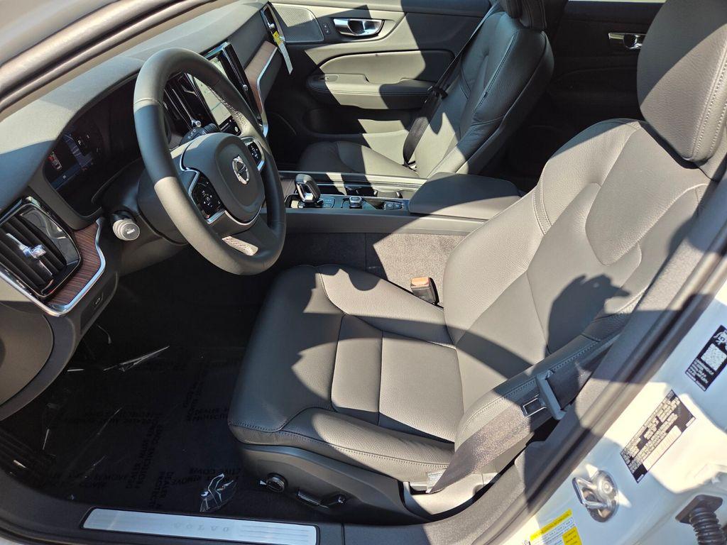 2026 Volvo V60 CROSS COUNTRY B5 PLUS — миниатюра 13