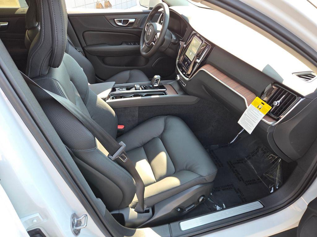 2026 Volvo V60 CROSS COUNTRY B5 PLUS — миниатюра 22