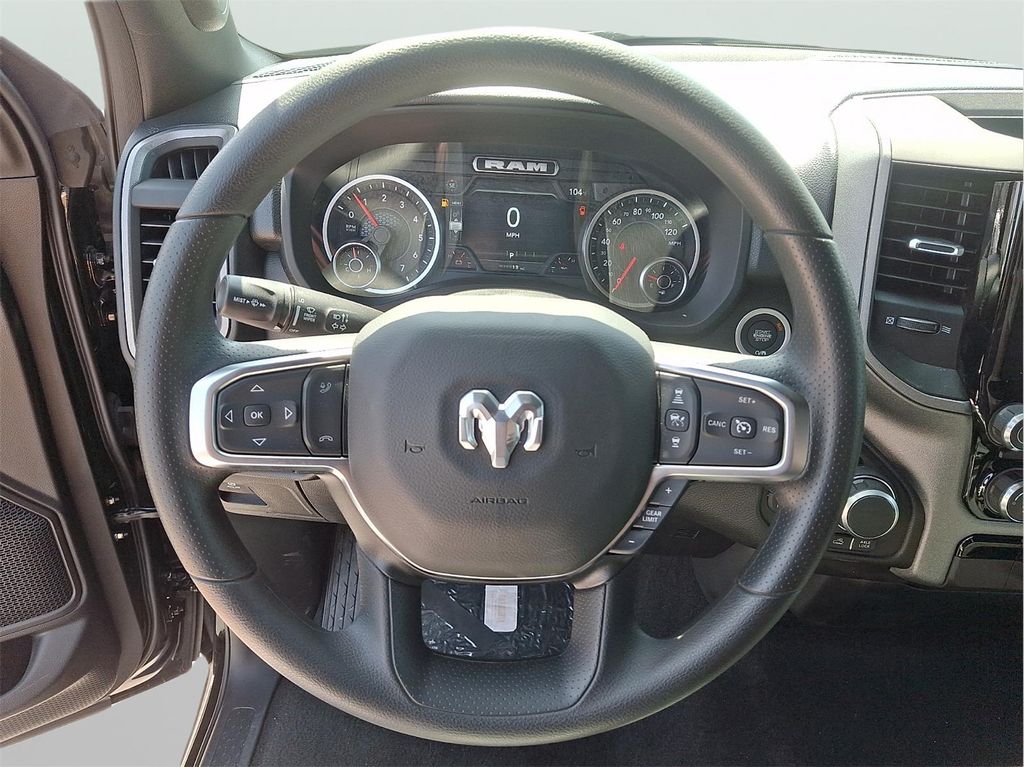 2026 RAM 1500 WARLOCK CREW CAB 4X4 5'7' BOX — миниатюра 16