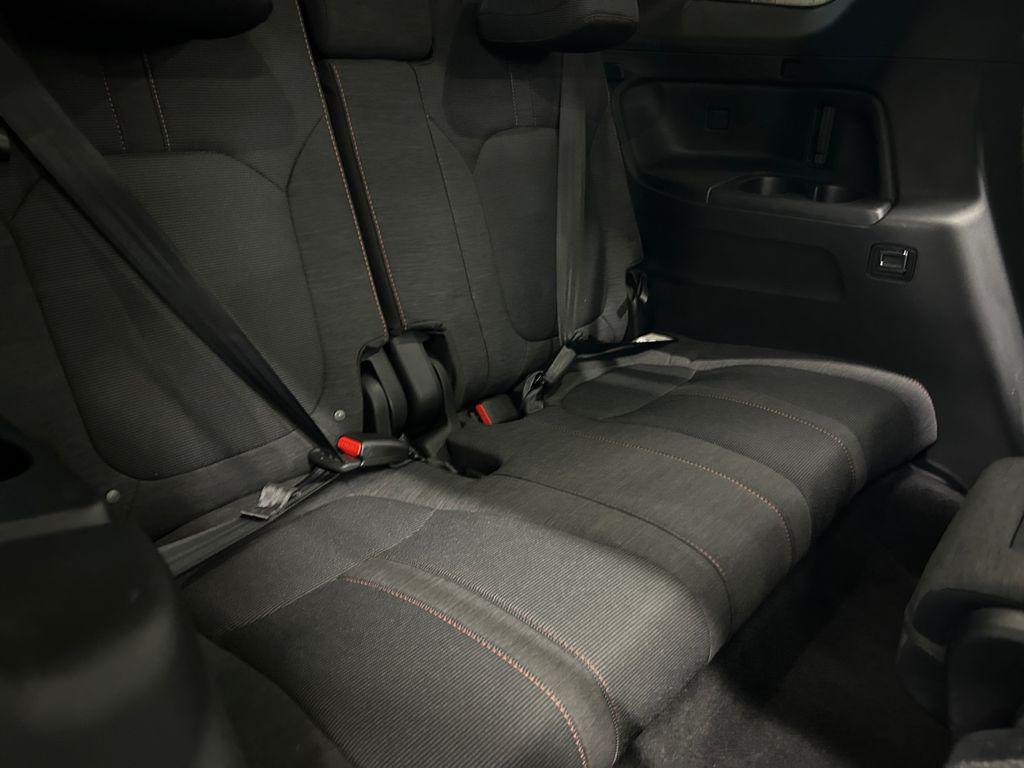 صورة 22 لـ 2023 Honda PILOT AWD SPORT