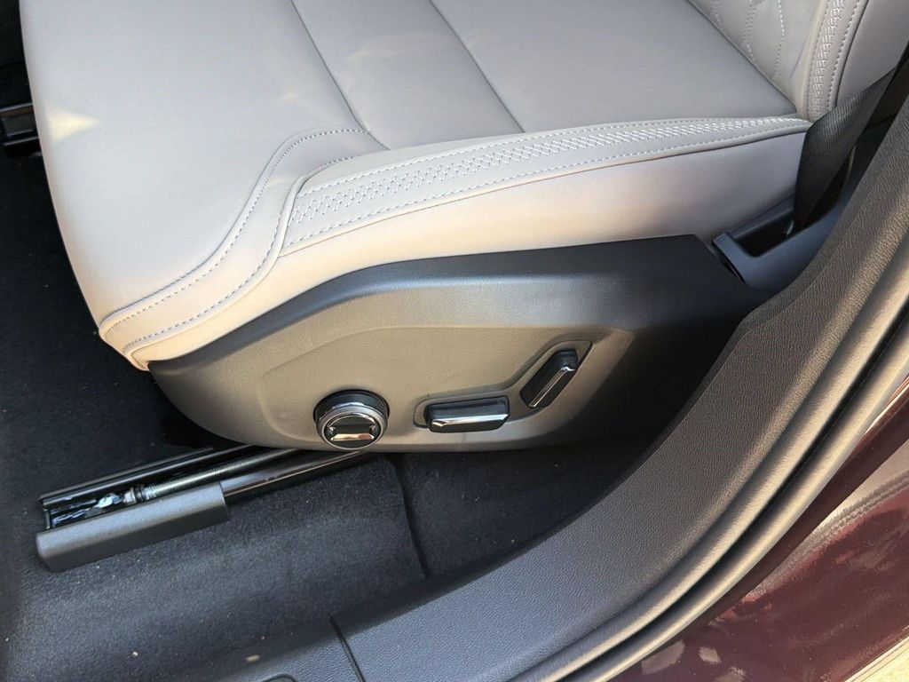 2026 Volvo XC60 B5 PLUS 缩略图 13