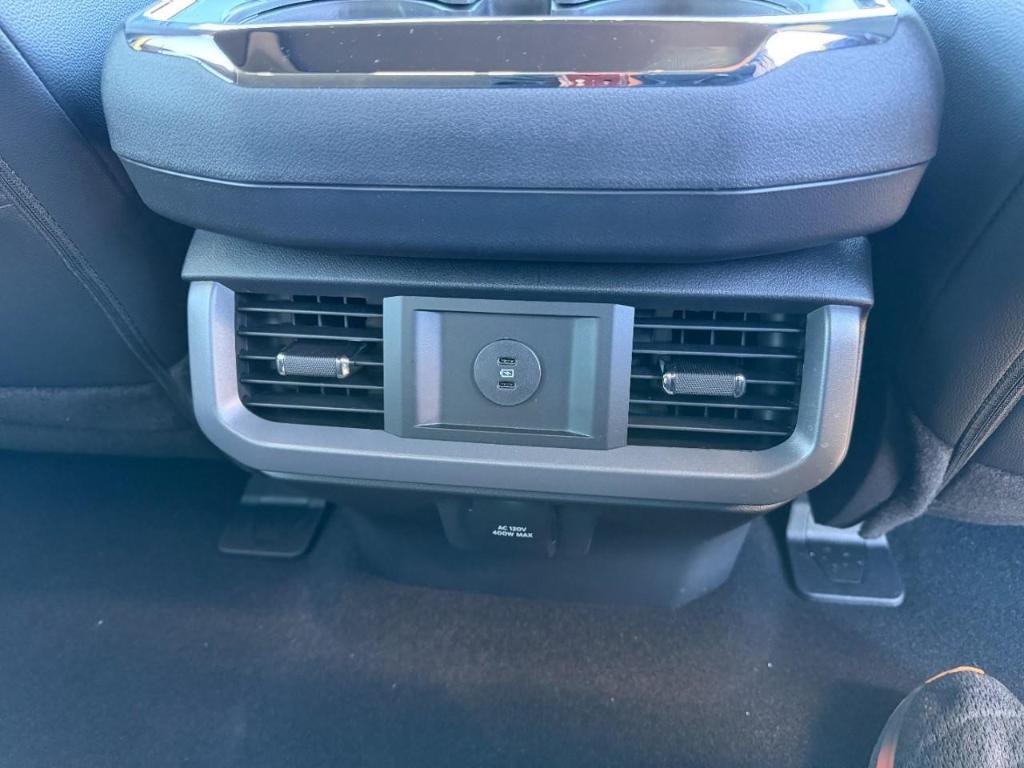2026 FORD F-150 LARIAT photo 3