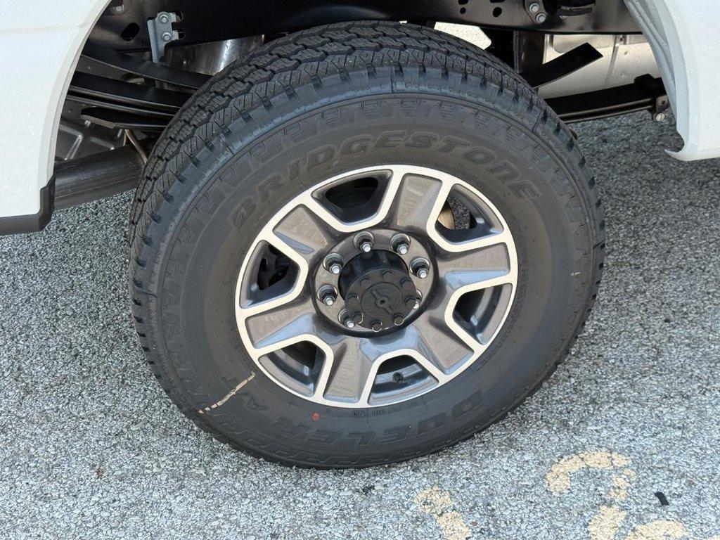 2026 FORD F-250 LARIAT thumbnail 5