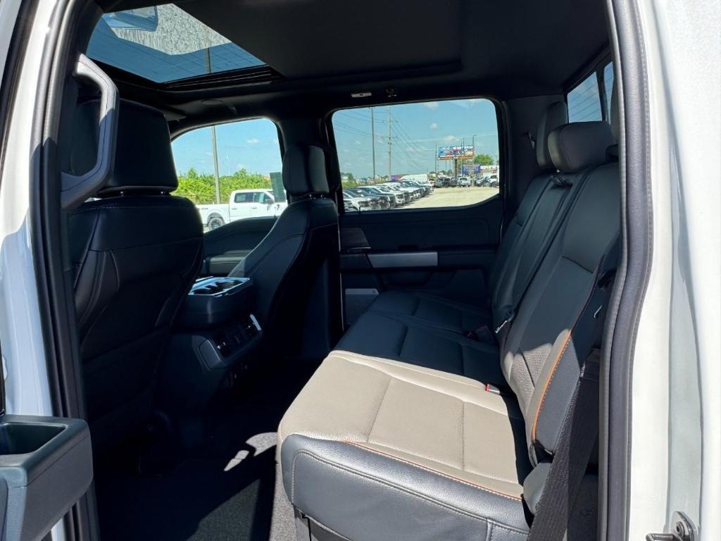 FORD F-150 LARIAT - 8