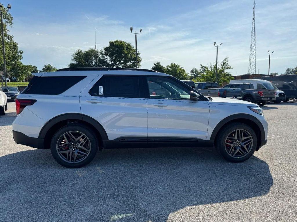 2026 FORD EXPLORER ST-LINE 照片 2
