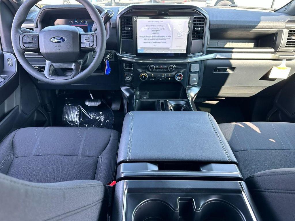 صورة 5 لـ 2026 FORD F-150 STX