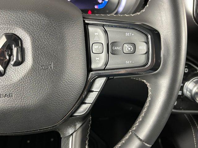 2023 RAM 1500 LIMITED — миниатюра 16
