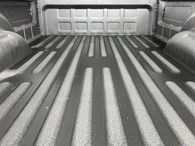 صورة 8 لـ 2026 RAM 3500 TRADESMAN REGULAR CAB 4X4 8' BOX