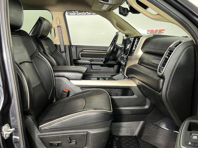 صورة مصغرة 31 لـ 2022 RAM 3500 LARAMIE CREW CAB 4X4 8' BOX