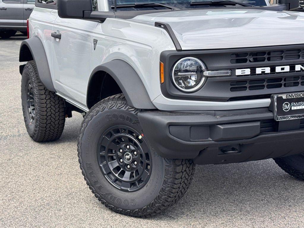 FORD BRONCO - 4