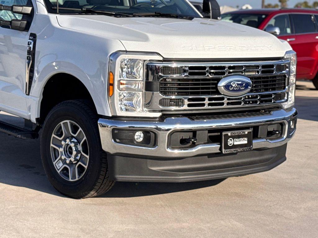 2025 FORD F-350 XLT 照片 3