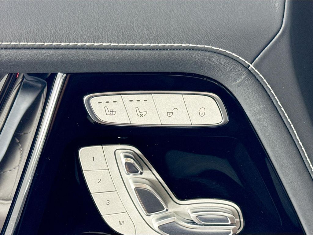2025 Mercedes-BENZ AMG G 63 缩略图 23