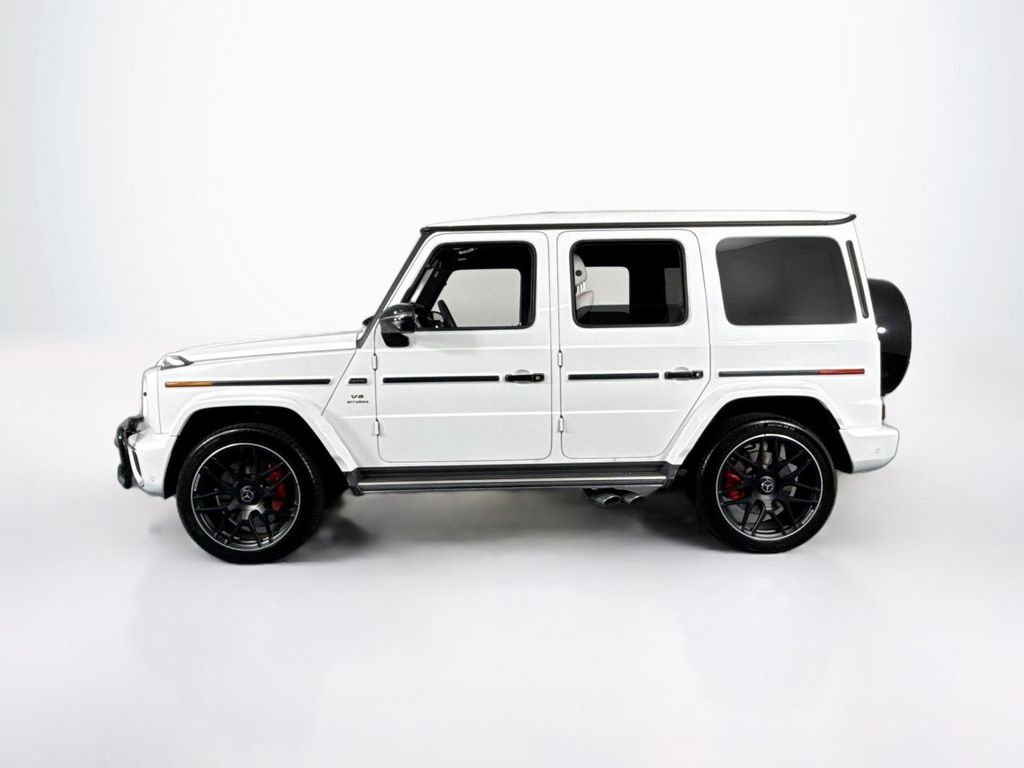 2025 Mercedes-BENZ AMG G 63 photo 8