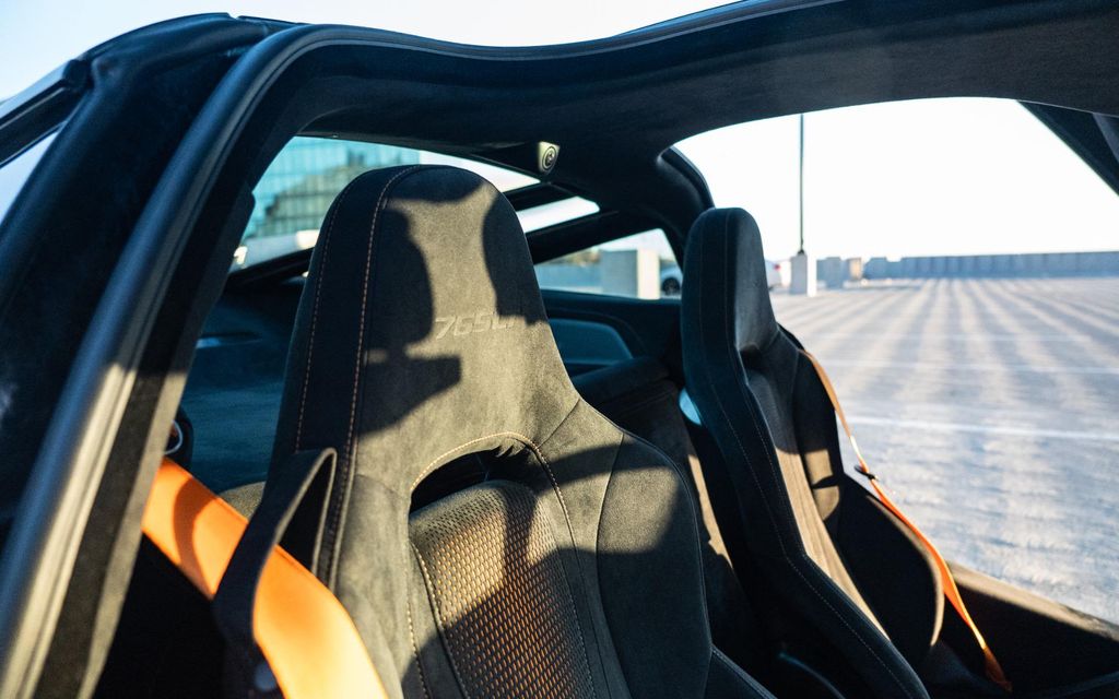 2021 Mclaren 765LT COUPE photo 4