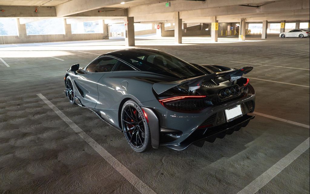 2021 Mclaren 765LT COUPE photo 6
