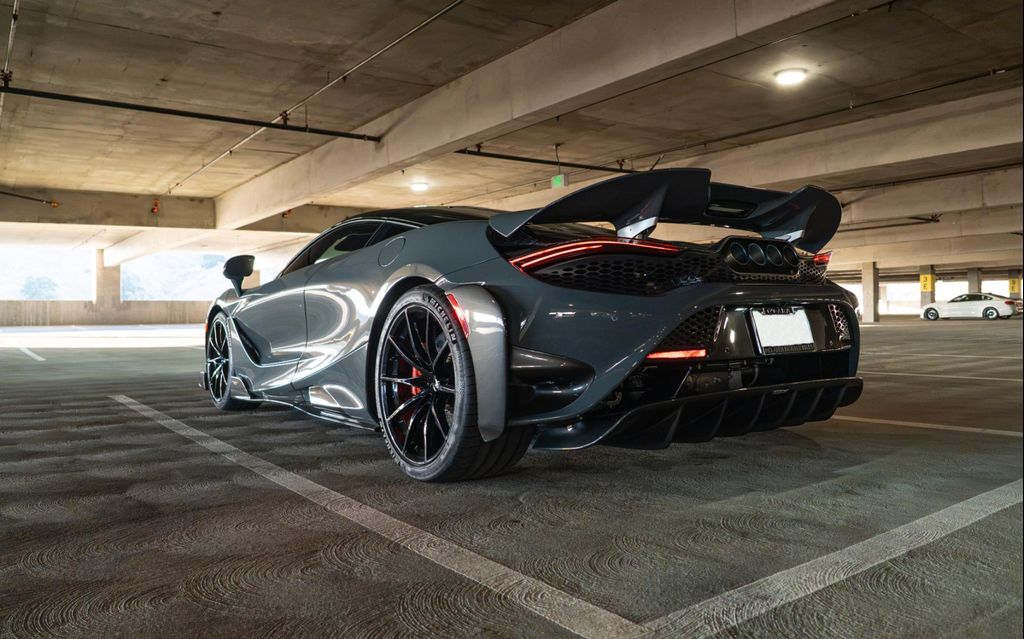 2021 Mclaren 765LT COUPE photo 7