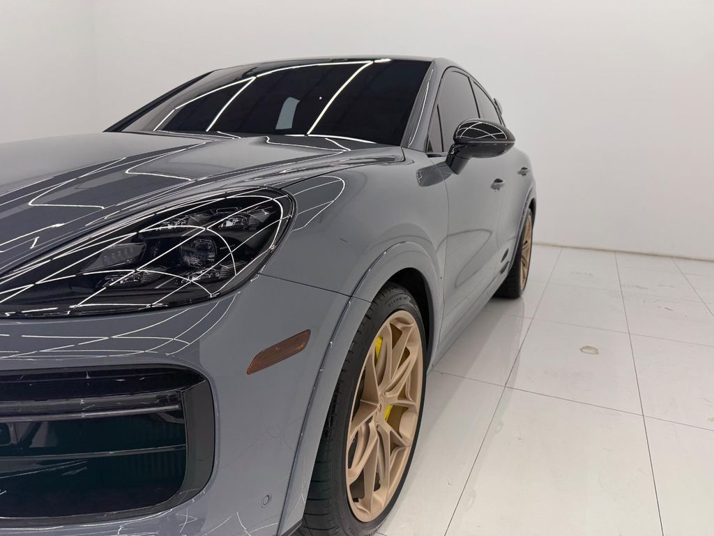 PORSCHE CAYENNE - 10