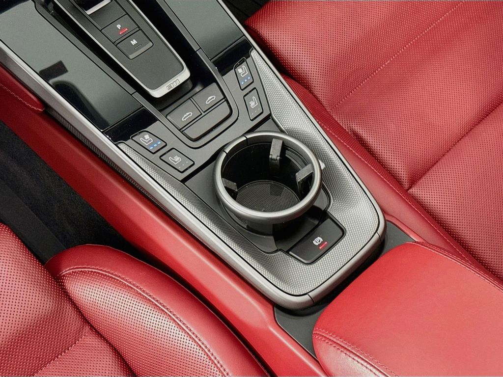 2021 Porsche 911 TARGA 4S — миниатюра 40
