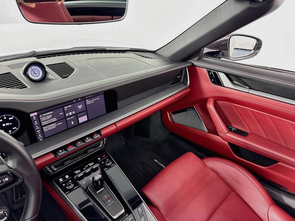 2021 Porsche 911 TARGA 4S — миниатюра 25