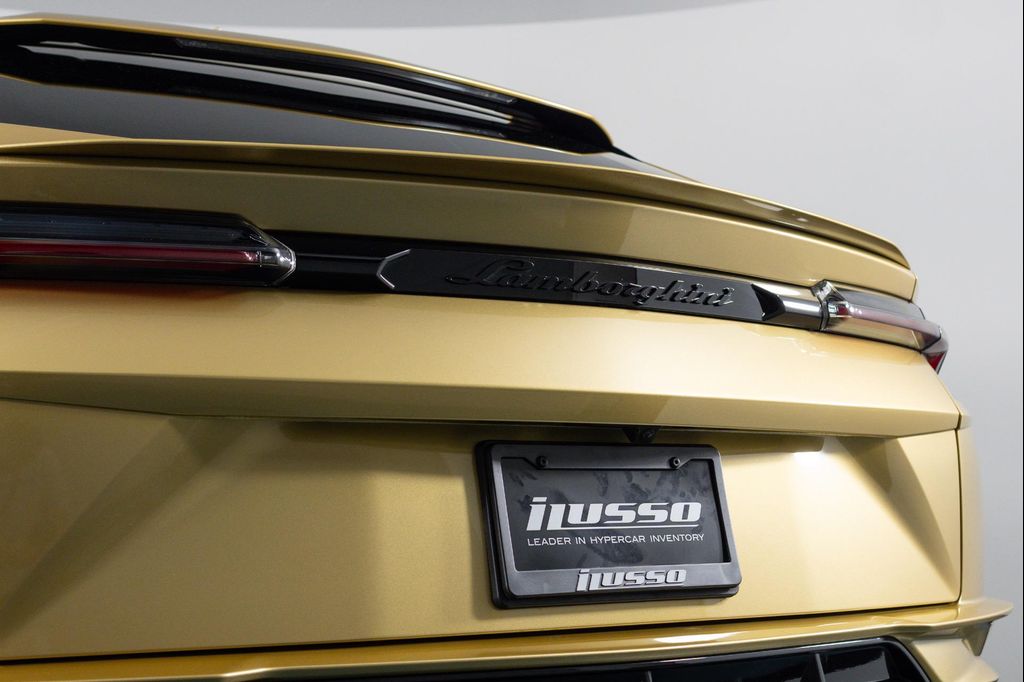 صورة مصغرة 27 لـ 2023 Lamborghini URUS S