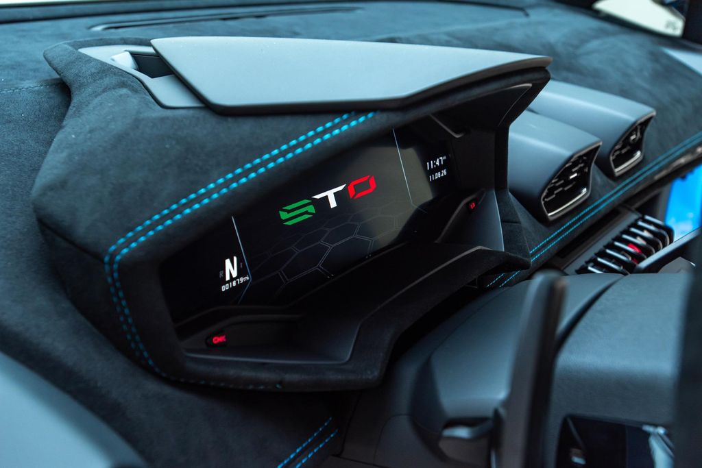 صورة مصغرة 75 لـ 2024 Lamborghini HURACAN STO COUPE
