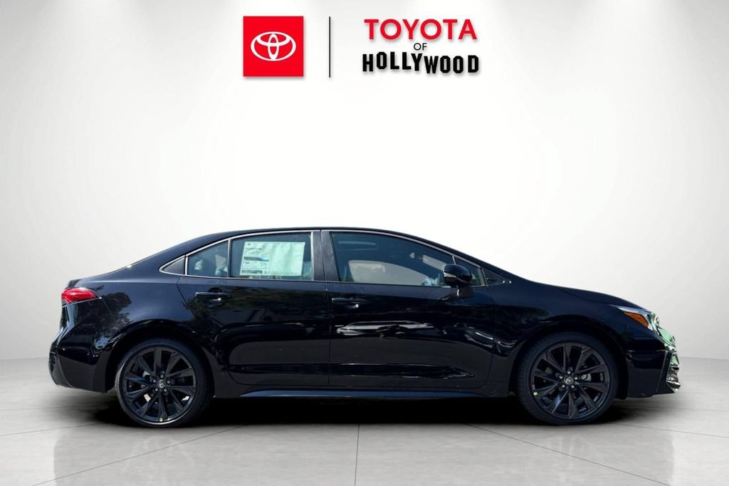 صورة 2 لـ 2026 Toyota COROLLA XSE
