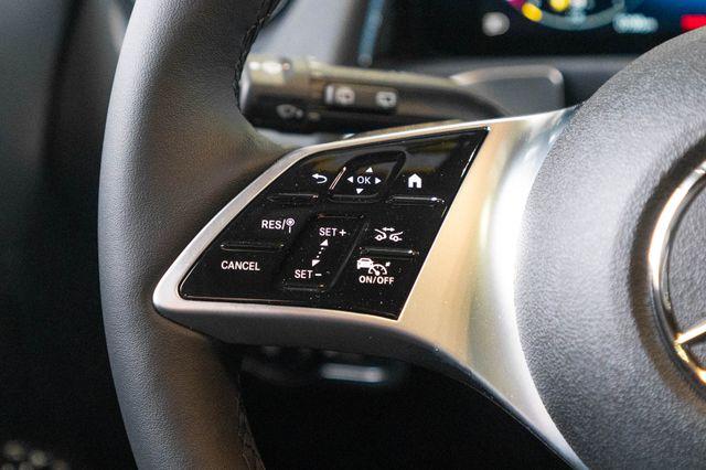 2026 Mercedes-BENZ GLB — миниатюра 17