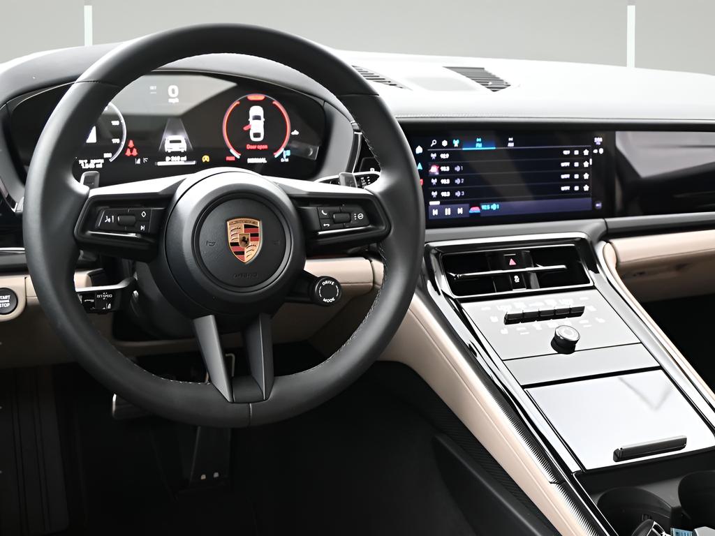 2026 Porsche PANAMERA BASE — фото 8