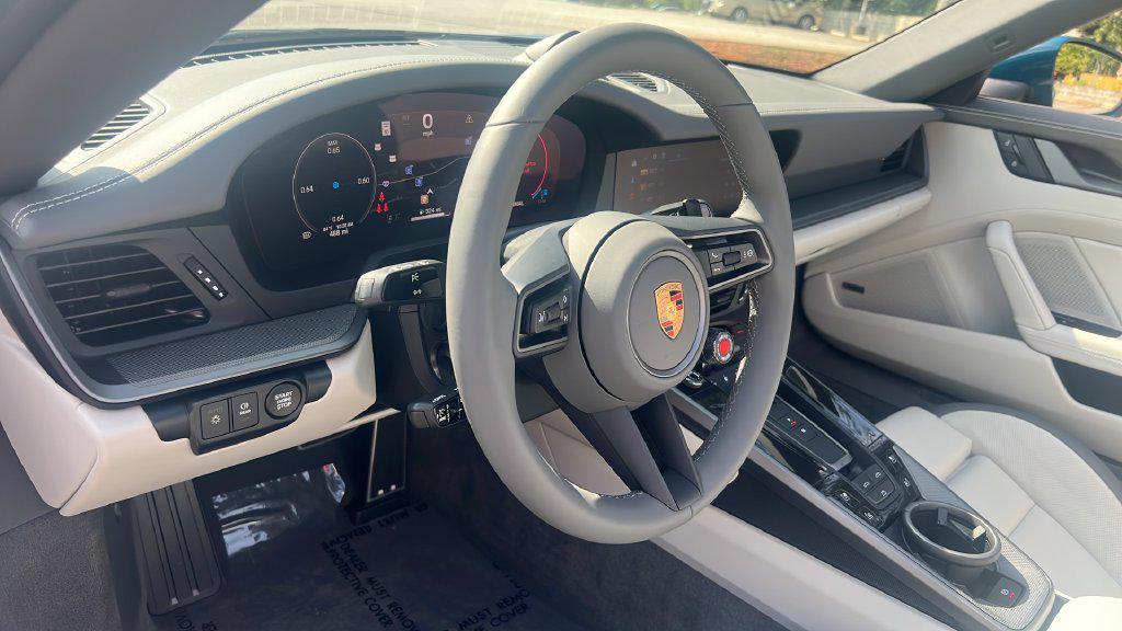 2026 Porsche 911 CARRERA 4S CABRIOLET photo 4