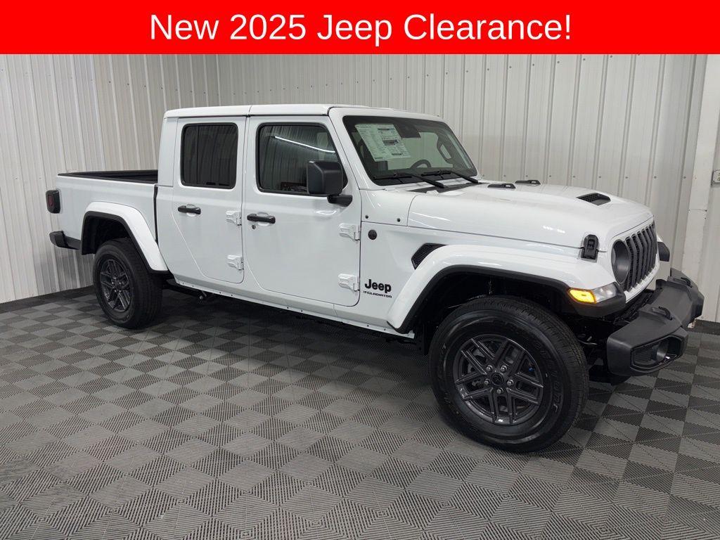 New 2025 Jeep Gladiator Sport