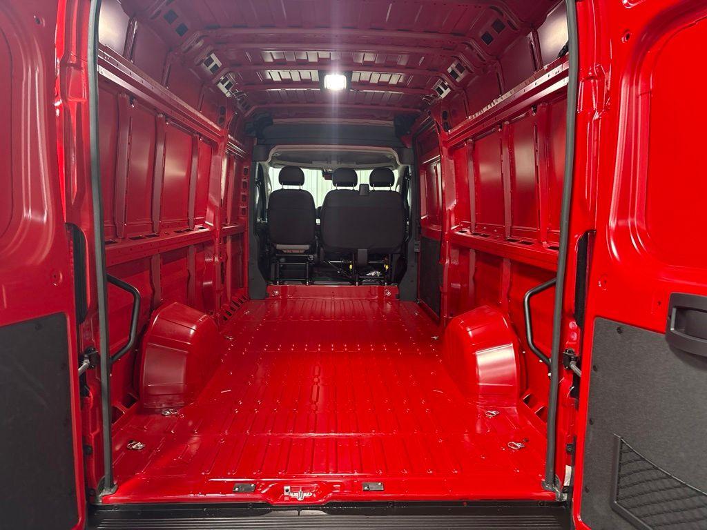 2026 RAM PROMASTER 3500 HIGH ROOF — фото 3