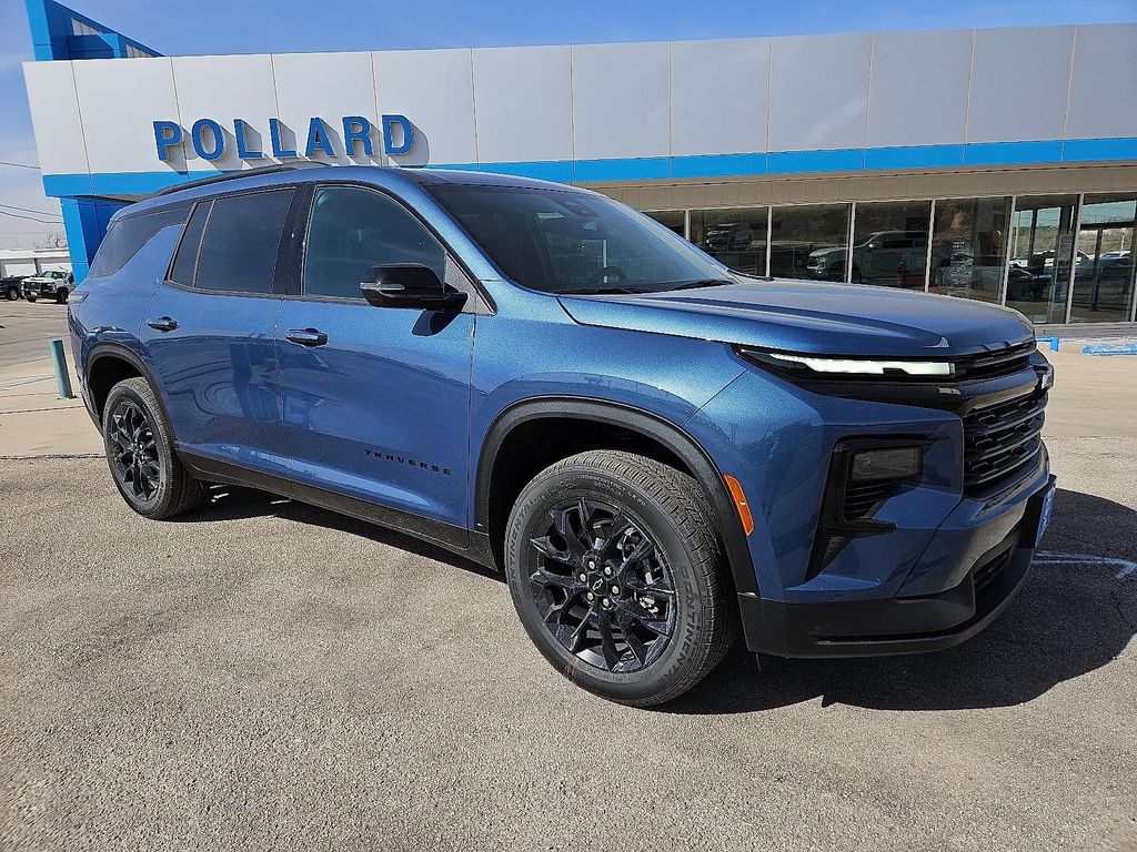 New 2026 Chevrolet Traverse LT
