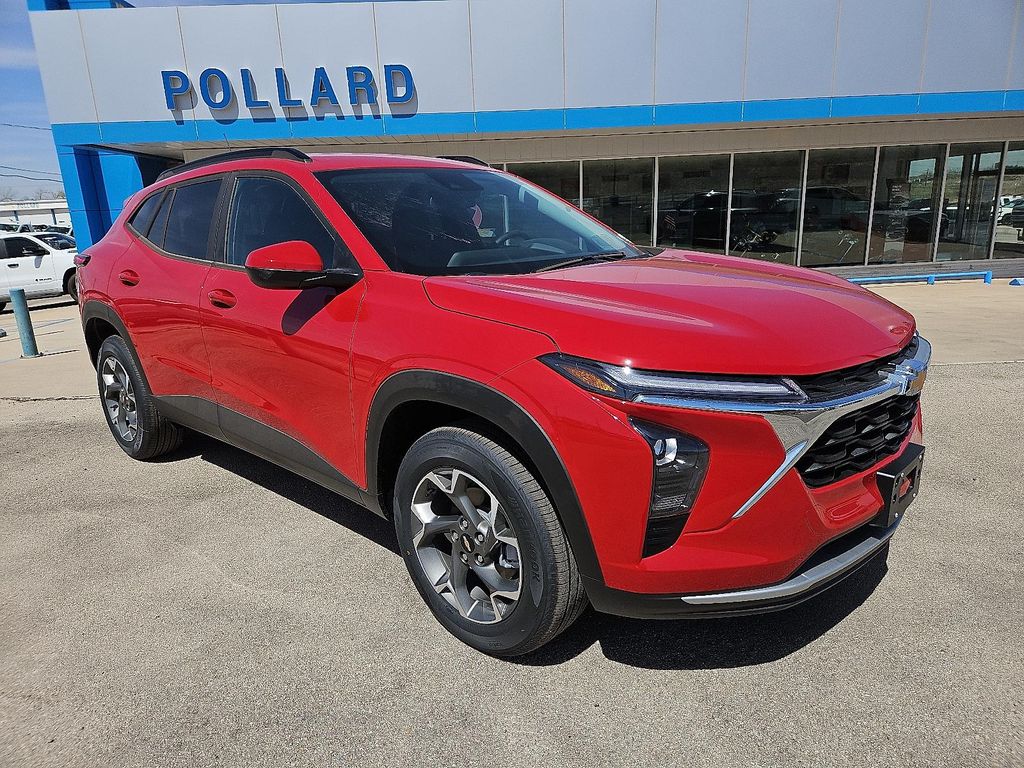 New 2026 Chevrolet Trax LT