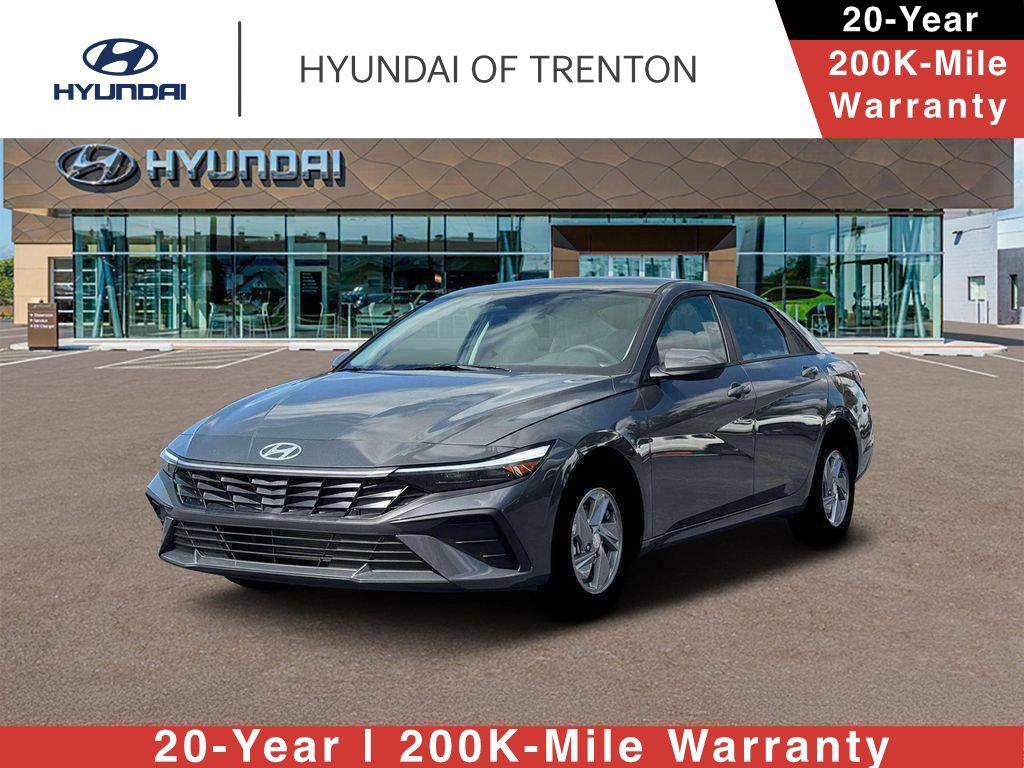 New 2026 Hyundai ELANTRA SE