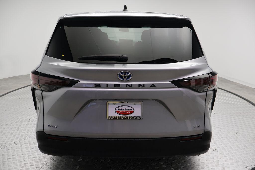 TOYOTA SIENNA - 10